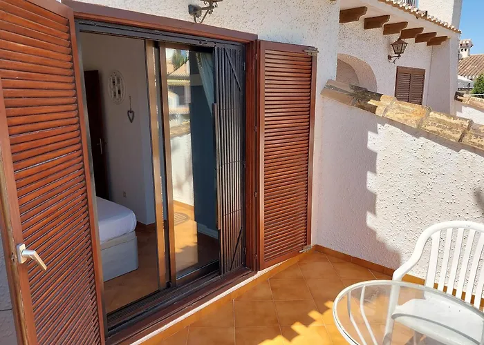 Casa Billarose - Lovely House Overlooking Pool & Walking Distance To The Beach And Restaurants